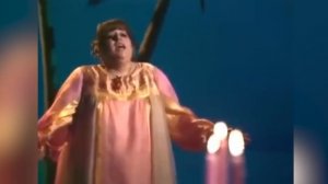 The Tragic Death Of The Mamas And The Papas' Cass Elliot