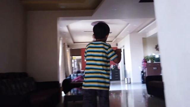 Me having fun on Hoverbot смотреть онлайн