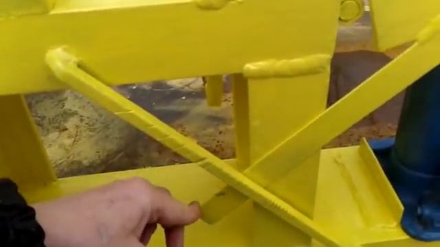 Профелегиб простой и надежный со съемными прокатными элементами.