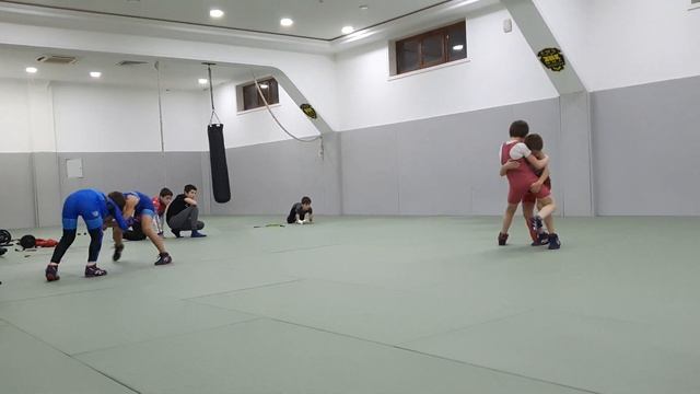 товарищеские схватки в зале Чемпион.