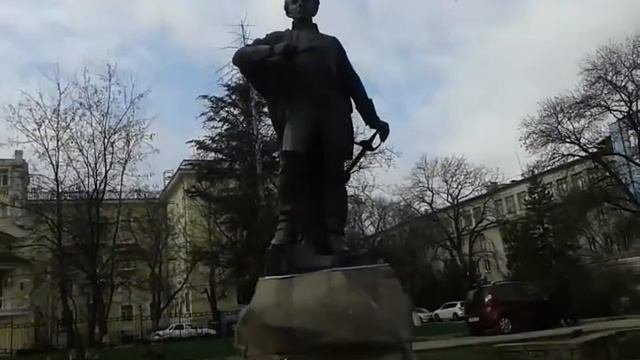 Симферополь. Памятник  Суворову.