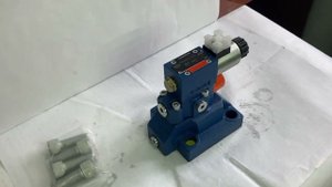 DBW30B2-5X/350CG24N9K4 Предохранительный клапан Ду32 с давлением настройки до 350 бар, с разгрузкой