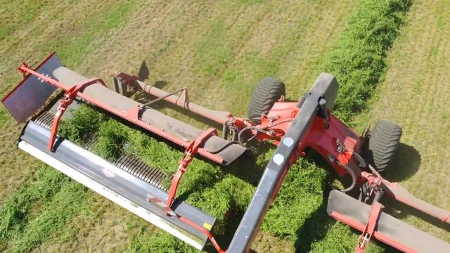 Отзыв на ленточный валкообразователь MERGE MAXX смотреть онлайн