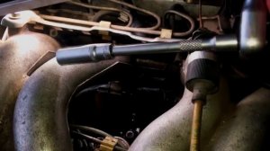 Замена свечей накала на W124 2.0d om601 без снятия коллектора