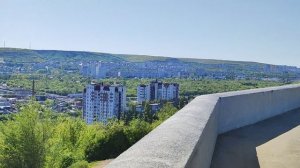 панорама города в мае