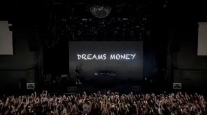 Промо к альбому Heronwater было показано перед выступлением артиста