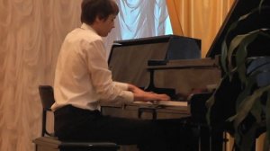 Э. Григ "Свадебный день в Трольхаугене". Фортепиано - Гладкий Семён.