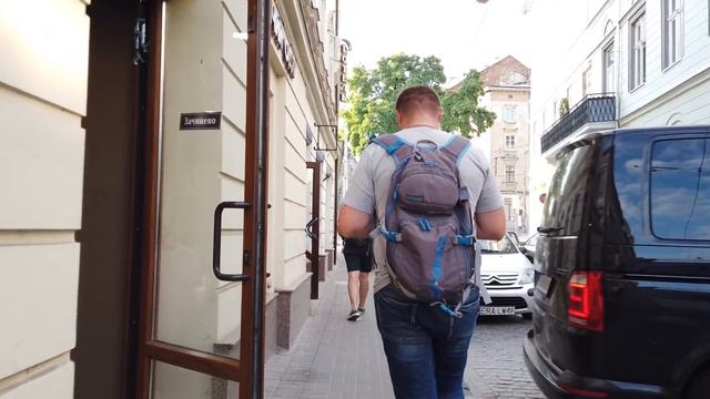 Walking in LVIV / Ukraine ??- 4K 60fps (UHD) смотреть онлайн