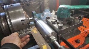 фрезеровка паза на токарном станке.