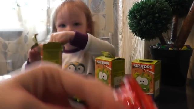 АМ НЯМ Cut the Rope СВИТ БОКС - НОВИНКА Коробочки Сюрпризы - Sweet Box OM NOM surprises opening смотреть онлайн