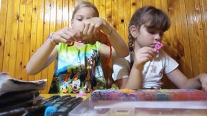 2часть по плетению чокера с подругой
