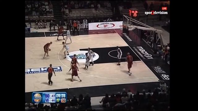 Virtus Bologna - Reyer Venezia 80-87 смотреть онлайн