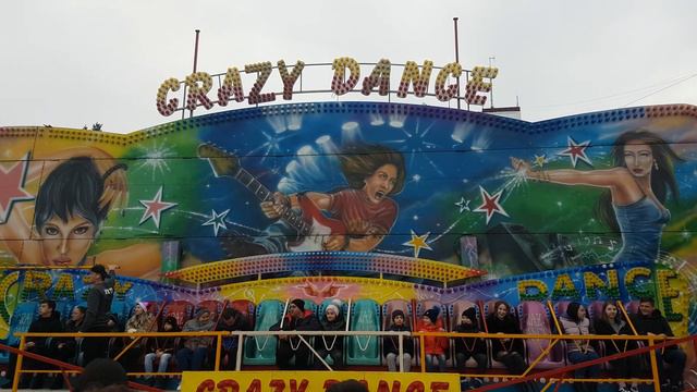 Прогулка по аттракционам. Армавир смотреть онлайн