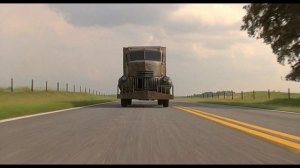 Джиперс Криперс преследует Дэрри и Триш \ Джиперс Криперс Jeepers Creepers