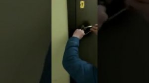 Замена ручек на входной сейф-двери