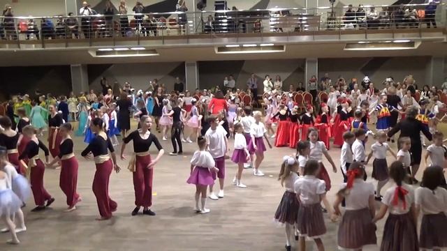 Русский танец - фестиваль "Танцы в кругу" - 2017 год смотреть онлайн