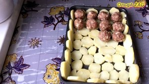 Тефтели в духовке с картошкой!