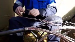 Монтаж свинцовой муфты ч 4