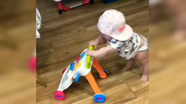 Ходунки-каталка, первые шаги, Baby Walker 8-в-1. Толкатель для первых шагов. смотреть онлайн