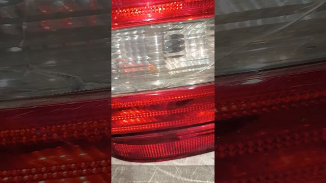 31391 Фонарь задний левый Mercedes ML W164 смотреть онлайн