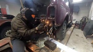 Нива 21213 Замена задней панели. Рем вставок задних лонжеронов. Замена Порогов. Часть 1