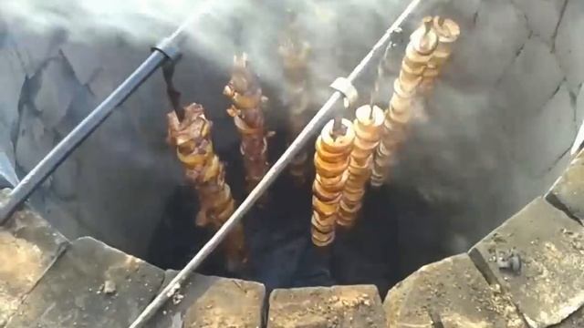 Шашлык в тандыре.Shish kebab in tandoor oven смотреть онлайн