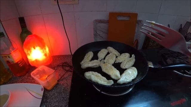 329. Угощение от соседки Анны. Что у неё случилось? Печальный повод... Путтапарти. Индия. смотреть онлайн