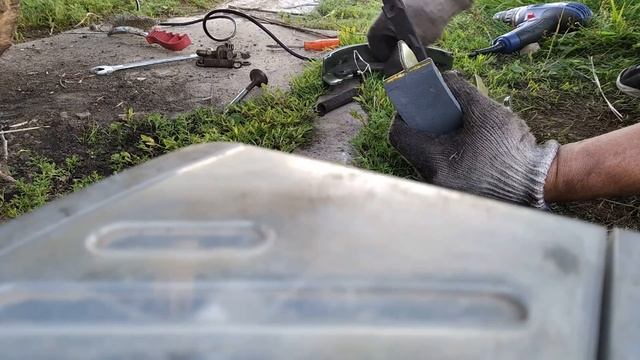 Удары в педаль при торможение,замена задних барабанов с колодками.Нива. смотреть онлайн