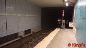 U-Bahn Hamburg - Züge aller Baureihen im Hauptbahnhof