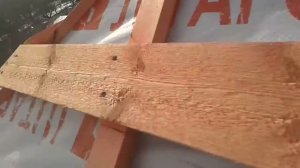 Как выравнивать металлочерепицу при укладке - натяжка шнурки