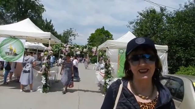 20 июня МЫ ИДЁМ НА ПРАЗДНИК ТРОИЦЫ смотреть онлайн