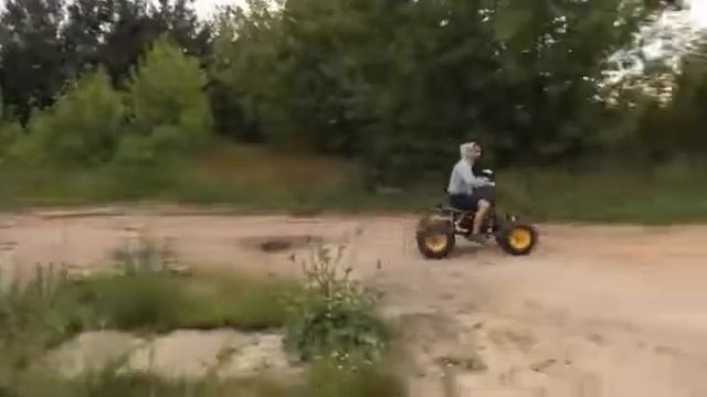 Пробный дрифт на квадроцикле 150 cc. смотреть онлайн