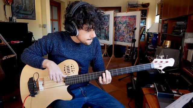 Aldo Capasso - Bass solo and Comping on "Vento" // Bass REC Session смотреть онлайн