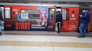 поезд Русич выезжает с оборотного тупика и отправляется со станции Дубравная