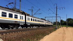 Электропоезд ЭД4М-0490 гудком!!!