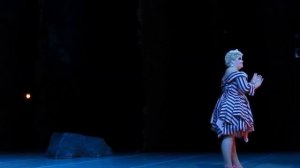 Ария куклы Олимпии «Les Oiseaux Dans La Charmille»