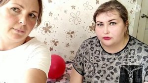 Китайскую жиротопку сестрицы пробуют на себе .