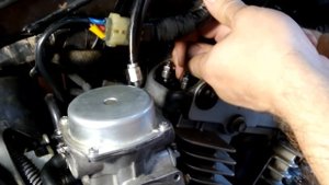 Регулировка клапанных зазоров на Honda VTX 1300