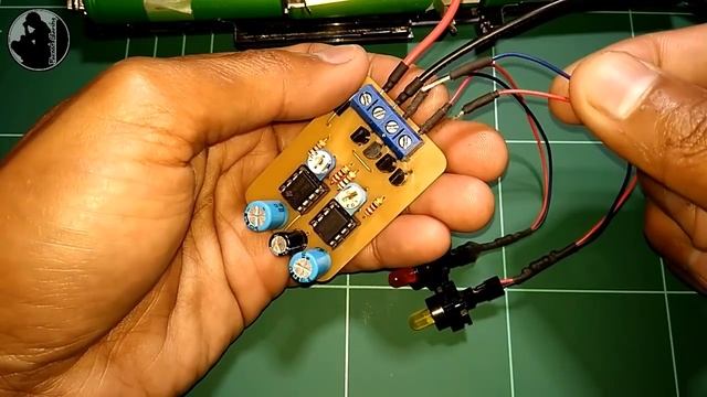 Membuat Strobo Dual Channel IC NE555 Sederhana - Fareed Clarity смотреть онлайн