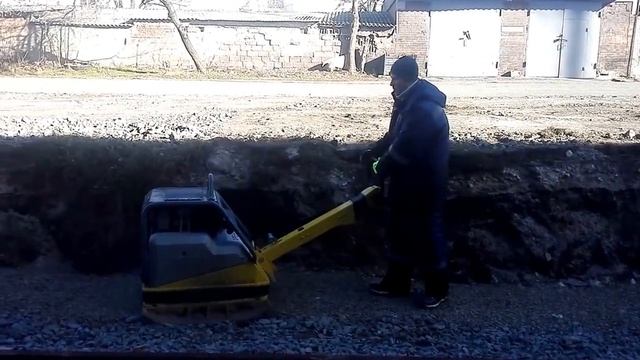 Уплотнение щебня смотреть онлайн