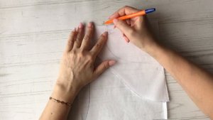 Если нет кашкорсе в тон к футеру, можно выкрутится и смоделировать стойку
