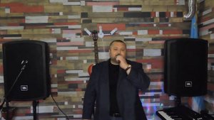 ДРУЗЕЙ И ДЕНЕГ НЕ БЫВАЕТ МНОГО !