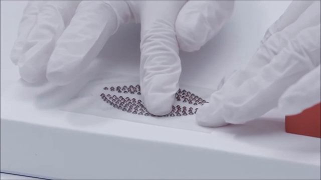 Уроки SWAROVSKI: приклеивание аппликаций Crystal-IT смотреть онлайн