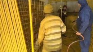 Настраиваем электростатической краскопульт для покраски решётки