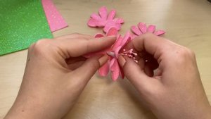 Цветы из фоамирана  Резиночки из фоамирана Глиттерный фоамиран