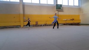 упражнение без предмета для малышей в художественной гимнастике