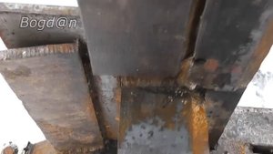 Гидравлический дровокол.