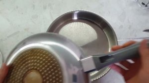 Сковорода Катюша София 9910-260-0 vs. Rondell RDA-593