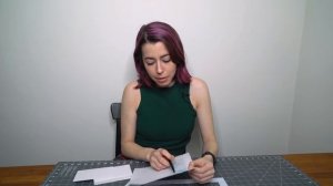 Американка читает стихотворение Пушкина на русском