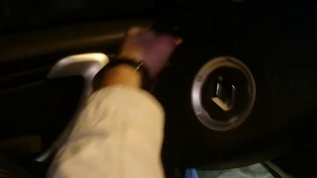 Как крутить руль левой рукой
